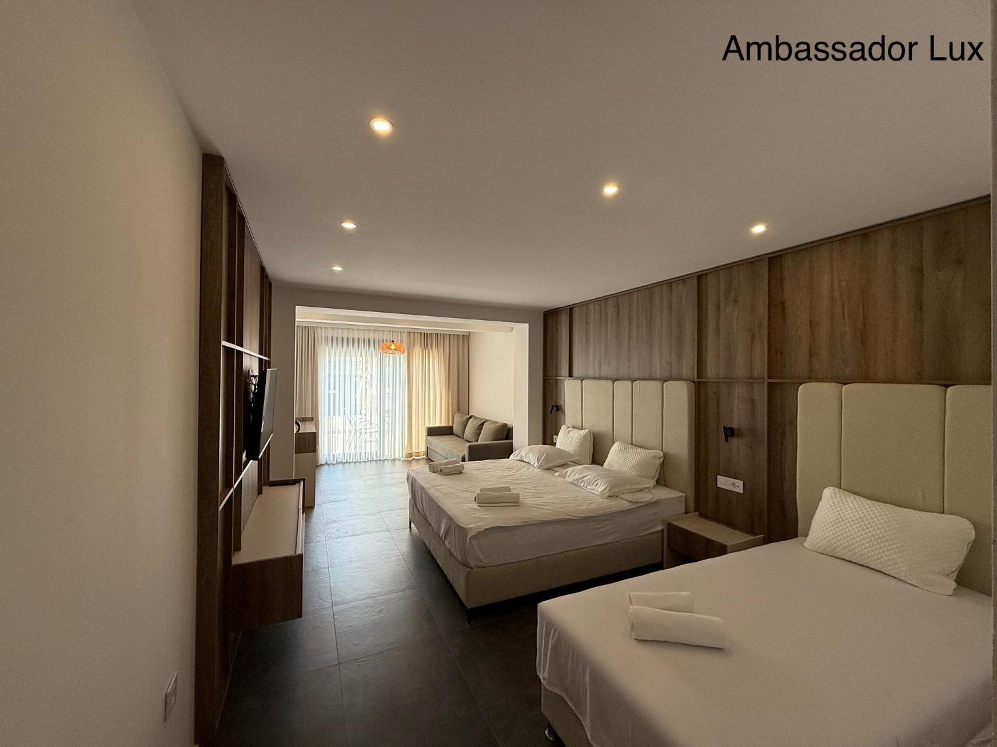 Апартаменты Ambassador & Ambassador Lux Улцинь